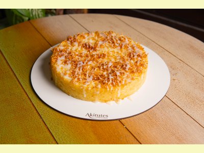 Bolo de aipim com coco
